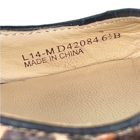 COLE HAAN calf skin / fur kitten heels. Animal / leopard  print. Size 6.5. - Picture 9 of 11